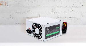 Xtech 700 Watt Power Supply 2